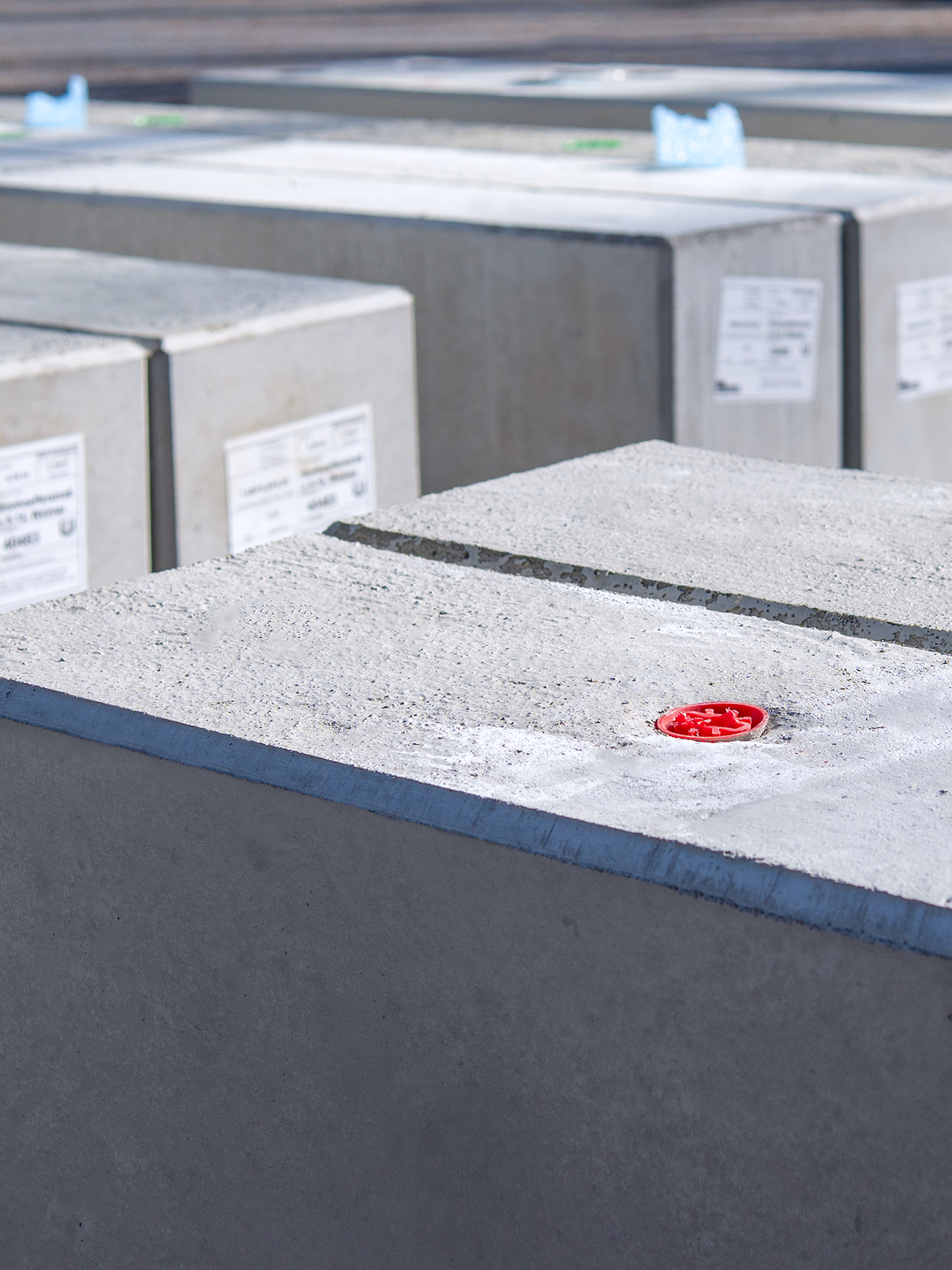 Stahlbetonstürze für Öffnungen und Lastabtrag über Tür- und Fensterbereichen 